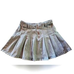 LeLis denim pleated mini tennisskirt front zipper sz M
